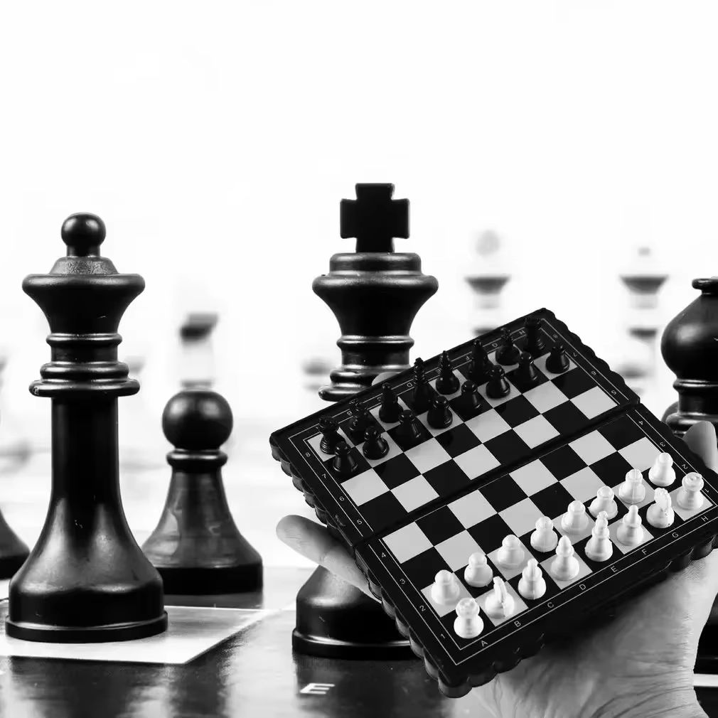 1Pc Mini Magnetic  Chess Set   - огляд і ціна Outdoor Games For Kids
